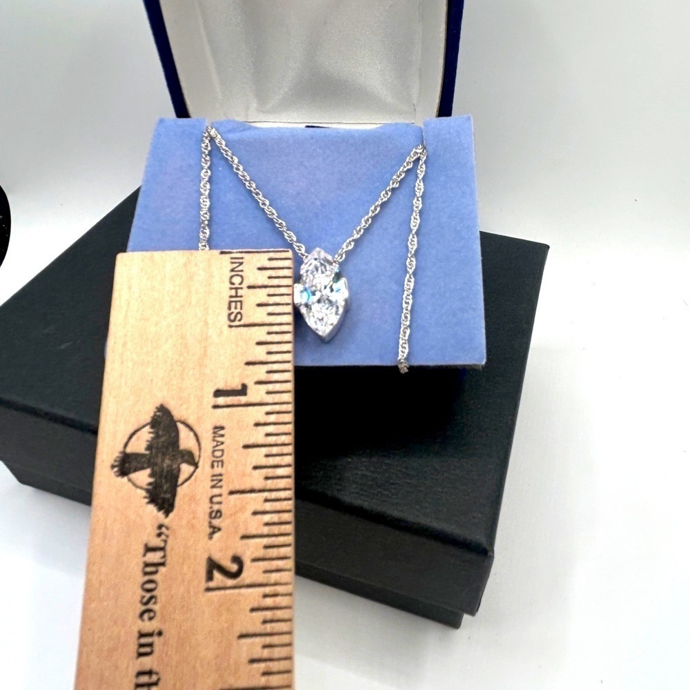 Vintage Avon CZ Marquise Silver Necklace Sparkling Pendant​​​​​ - Picture 4 of 12